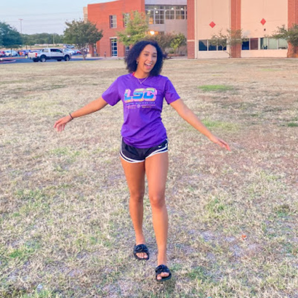 Meet your Posher, Mckenya - Picture 1 of 1